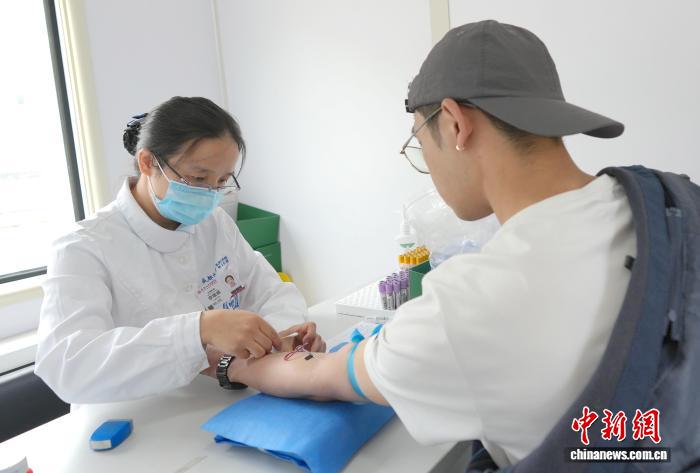 学术讲座及健康科普等健康帮扶工作