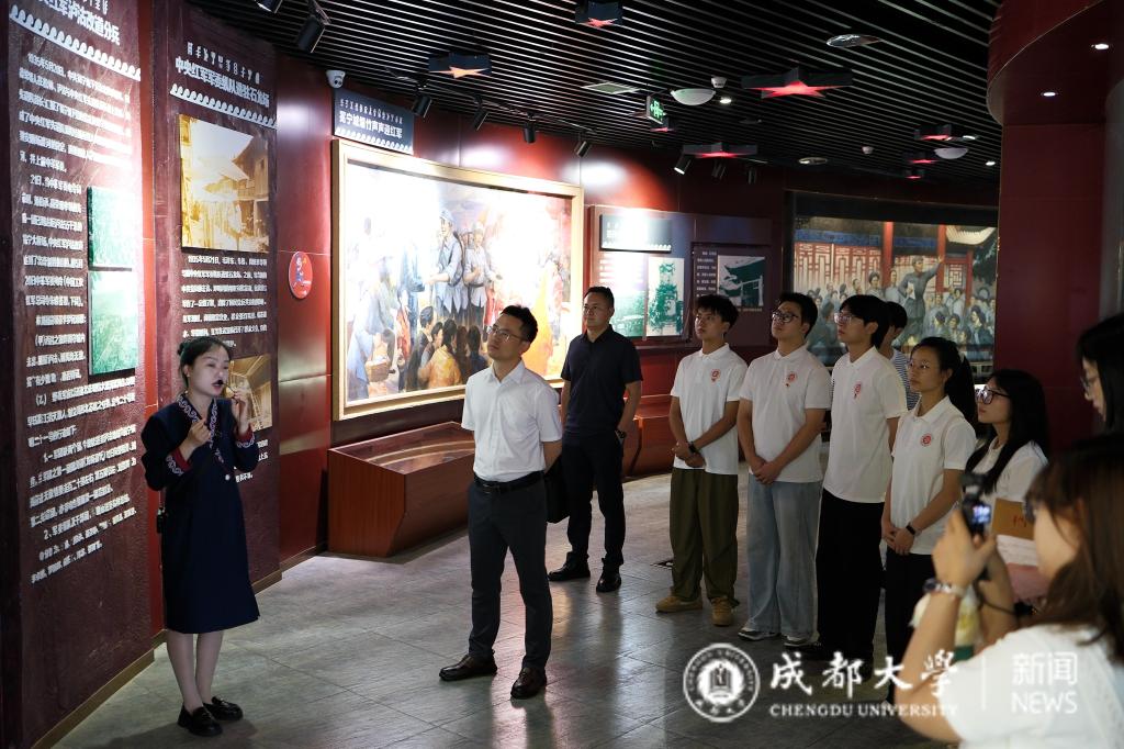 f52d3b4262a0ffd56f633bb078cfe27c.jpg 鲜活的治理现场都成为思政开运体育帮助